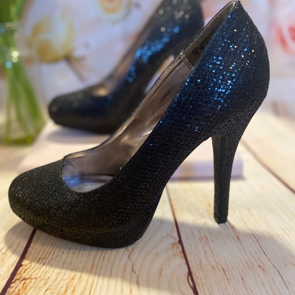 Black Sparkle Glo Heels - Picture 6 of 12